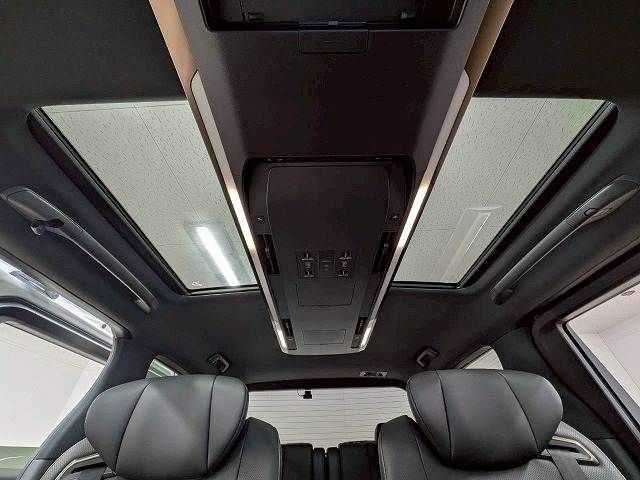 TOYOTA ALPHARD HYBRID 2024 Image 31