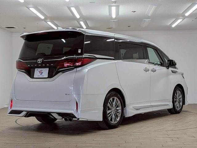TOYOTA ALPHARD HYBRID 2024 Image 31