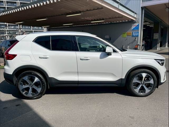 VOLVO XC40 2023 Image 31