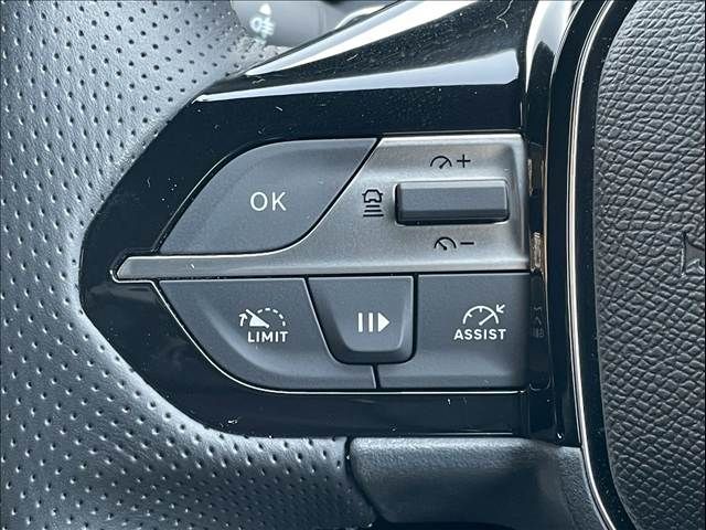 PEUGEOT 408 2023 Image 31