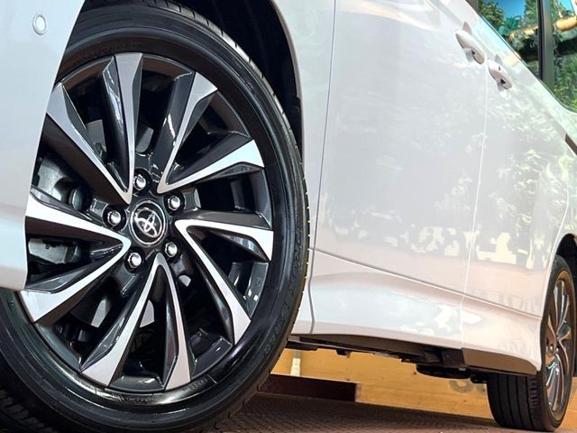 TOYOTA VOXY HYBRID 2025 Image 31