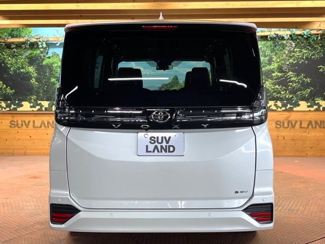 TOYOTA VOXY HYBRID 2025 Image 31