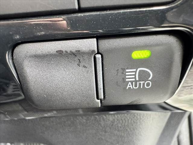 TOYOTA PRIUS 2018 Image 31