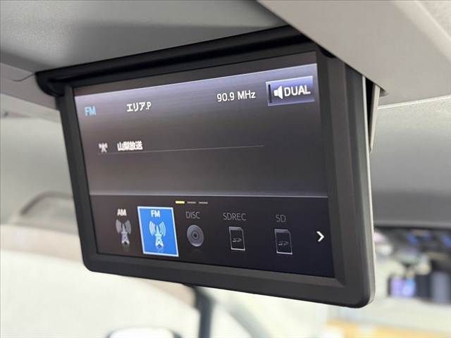 TOYOTA VELLFIRE  HYBRID 4WD 2019 Image 31