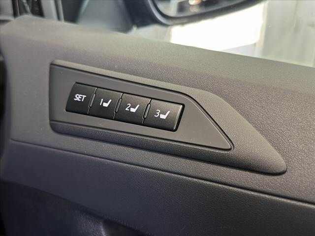 TOYOTA VELLFIRE  HYBRID 4WD 2019 Image 31