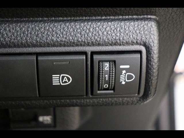 TOYOTA COROLLA TOURING HYBR 2023 Image 31