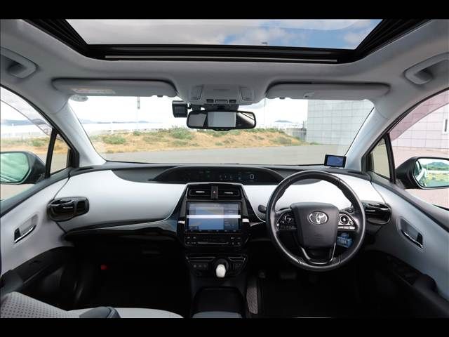 TOYOTA PRIUS 2019 Image 31