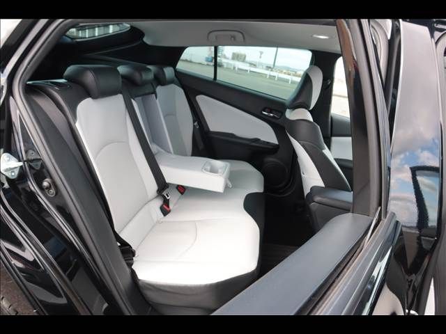 TOYOTA PRIUS 2019 Image 31