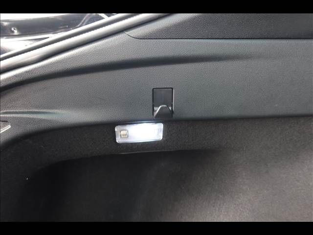 TOYOTA PRIUS 2019 Image 31