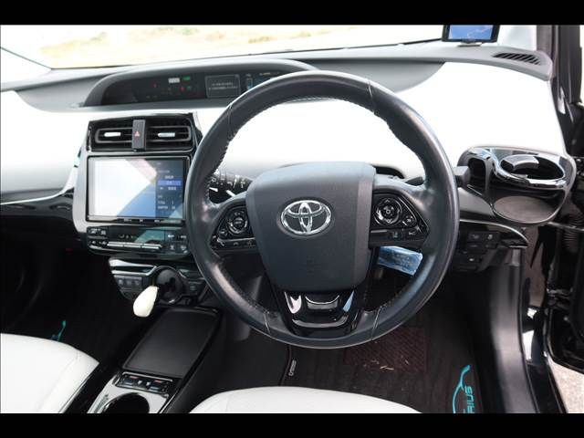 TOYOTA PRIUS 2019 Image 31