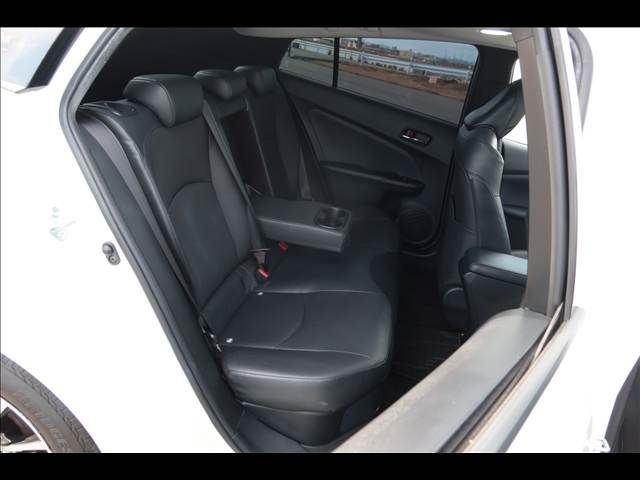 TOYOTA PRIUS 2017 Image 31