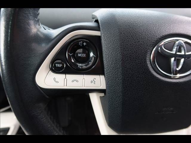 TOYOTA PRIUS 2017 Image 31