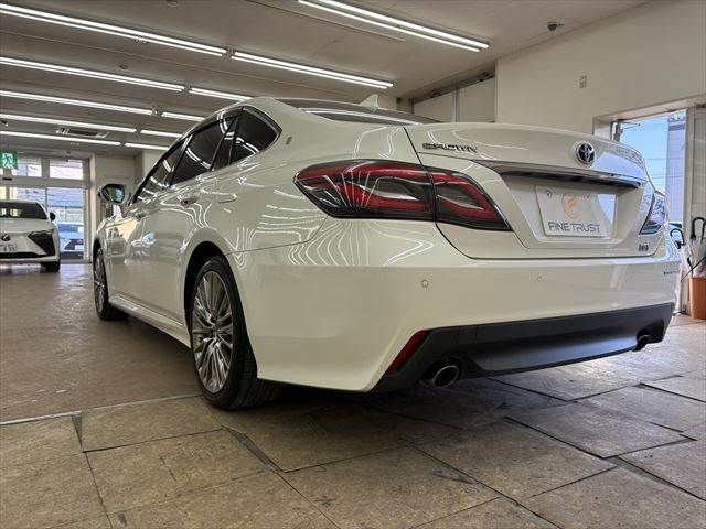 TOYOTA CROWN SEDAN HYBRID 2018 Image 31