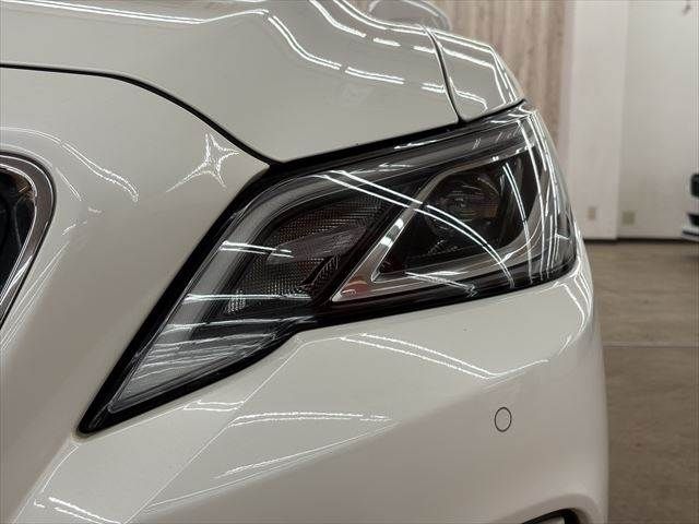 TOYOTA CROWN SEDAN HYBRID 2018 Image 31