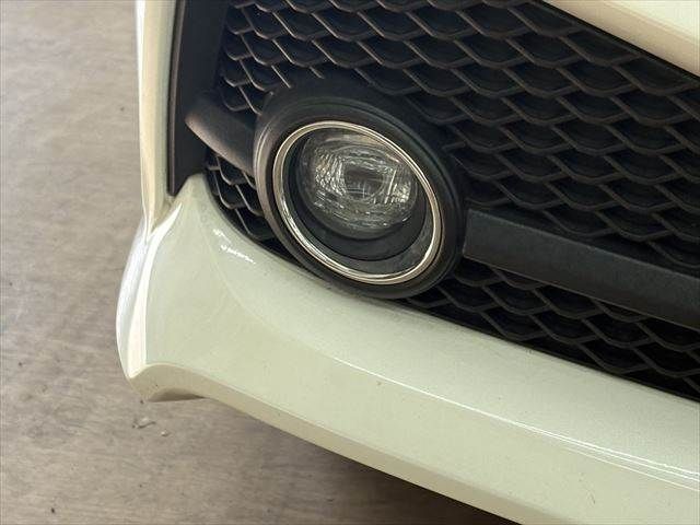 TOYOTA CROWN SEDAN HYBRID 2018 Image 31