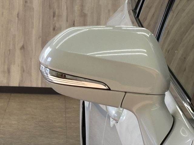 TOYOTA CROWN SEDAN HYBRID 2018 Image 31