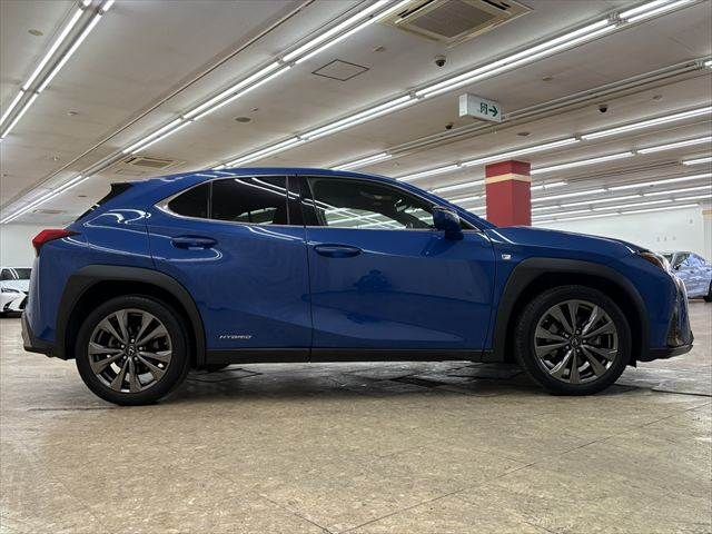 TOYOTA LEXUS UX250H 2018 Image 31