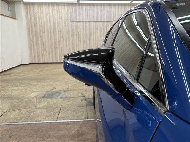 TOYOTA LEXUS UX250H 2018 Image 31