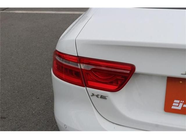 JAGUAR XESERIES 2016 Image 31