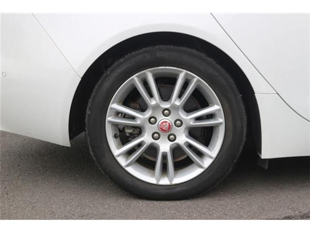 JAGUAR XESERIES 2016 Image 31