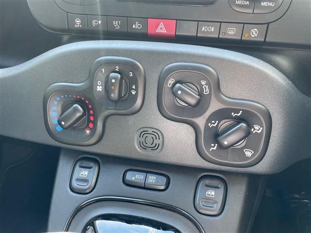 FIAT PANDA 2017 Image 31