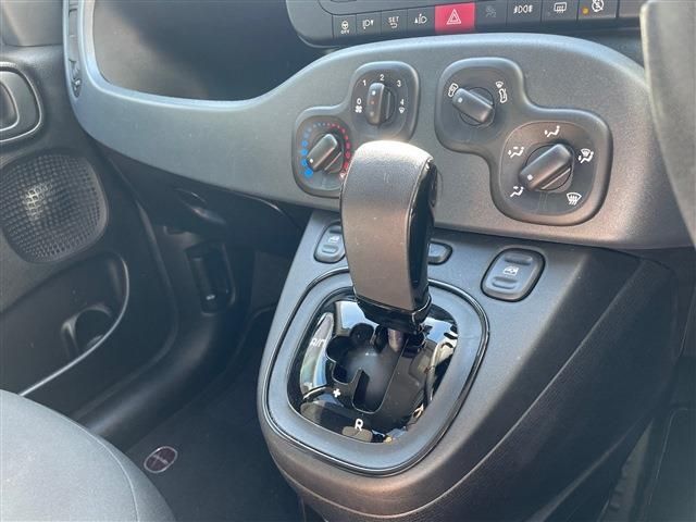 FIAT PANDA 2017 Image 31