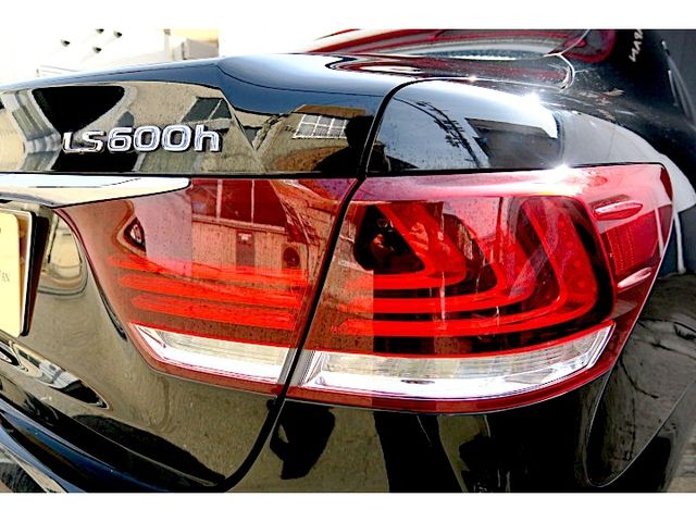 TOYOTA LEXUS LS600H 2013 Image 31