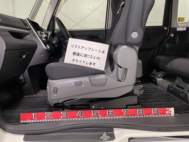 DAIHATSU TANTO CUSTOM 2014 Image 31