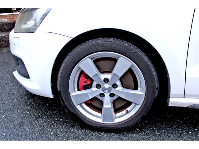 VOLKSWAGEN POLO 2013 Image 31