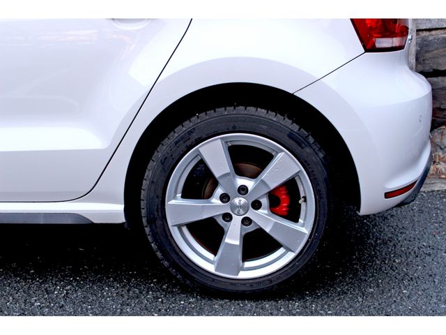 VOLKSWAGEN POLO 2013 Image 31