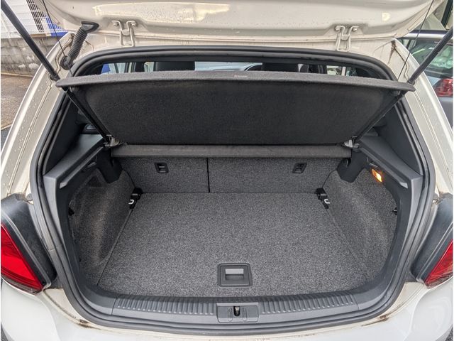 VOLKSWAGEN POLO 2013 Image 31