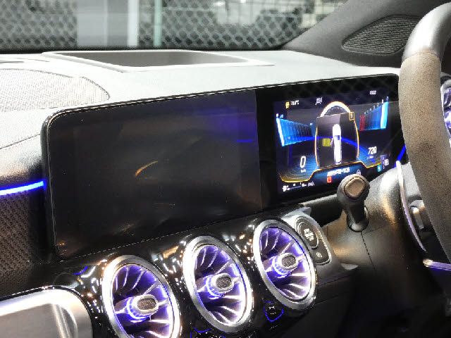 MERCEDES BENZ MERCEDES AMG GLB CLA 2021 Image 31