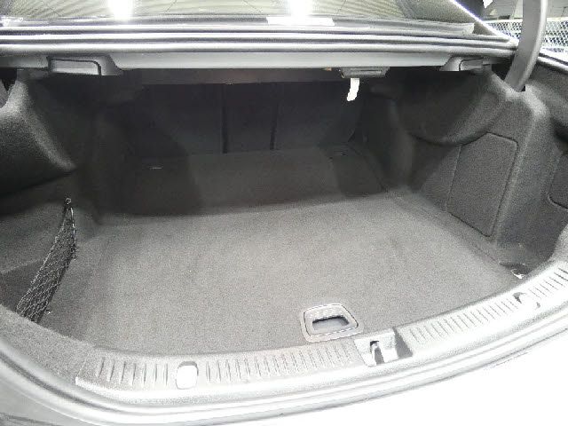 MERCEDES BENZ E CLAS 2019 Image 31