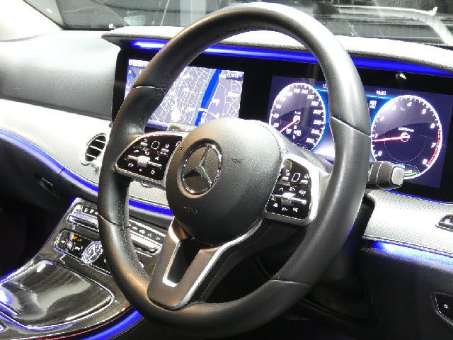 MERCEDES BENZ E CLAS 2019 Image 31