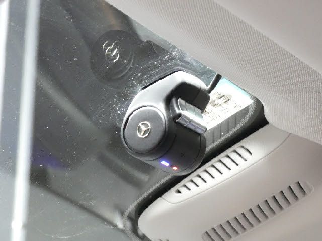 MERCEDES BENZ E CLAS 2019 Image 31