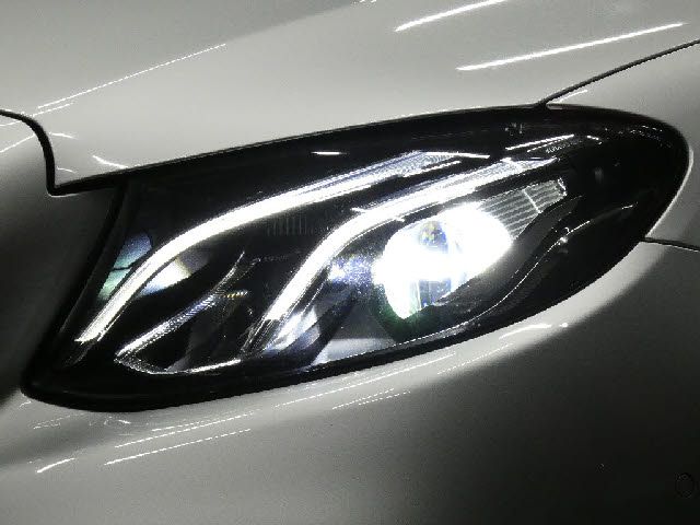 MERCEDES BENZ E CLAS 2019 Image 31