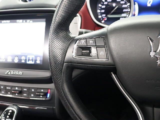 MASERATI GHIBLI SEDA 2018 Image 31