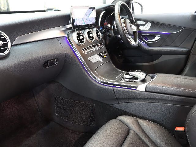 MERCEDES BENZ C CLAS 2019 Image 31