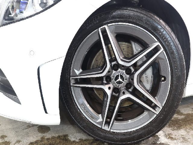 MERCEDES BENZ C CLAS 2019 Image 31