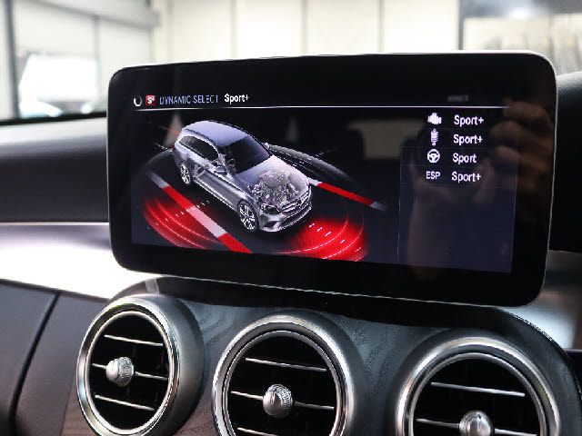 MERCEDES BENZ C CLAS 2019 Image 31