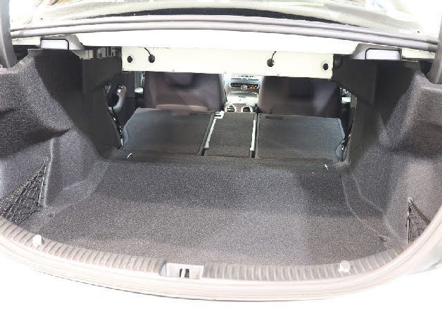 MERCEDES BENZ C CLAS 2018 Image 31