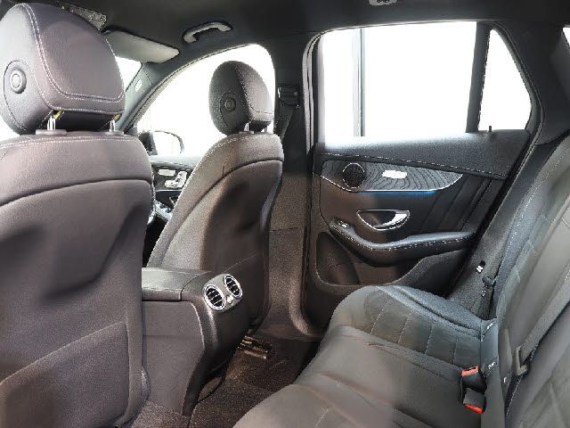 MERCEDES BENZ GLC CL 2018 Image 31