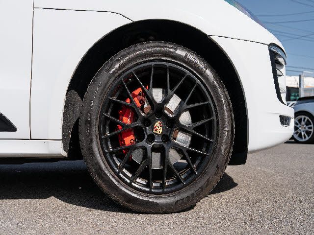 PORSCHE MACAN 2016 Image 31