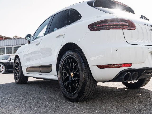 PORSCHE MACAN 2016 Image 31