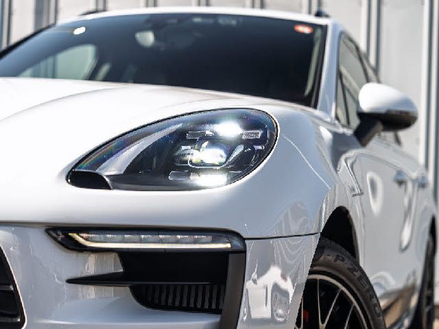 PORSCHE MACAN 2016 Image 31