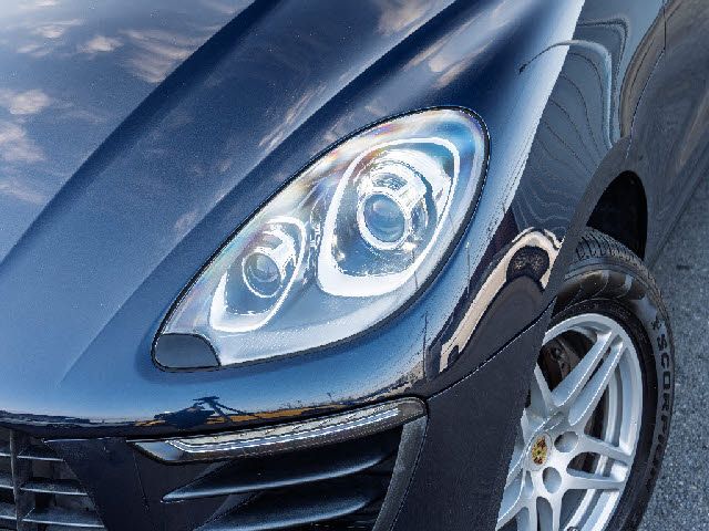 PORSCHE MACAN 2017 Image 31