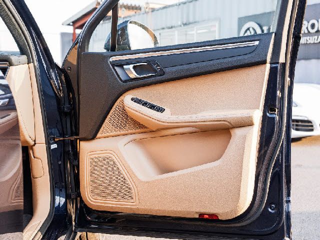 PORSCHE MACAN 2017 Image 31