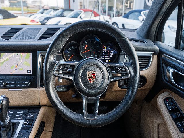 PORSCHE MACAN 2017 Image 31