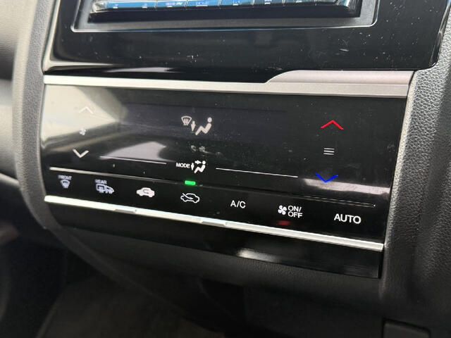 HONDA FIT 4WD 2014 Image 31