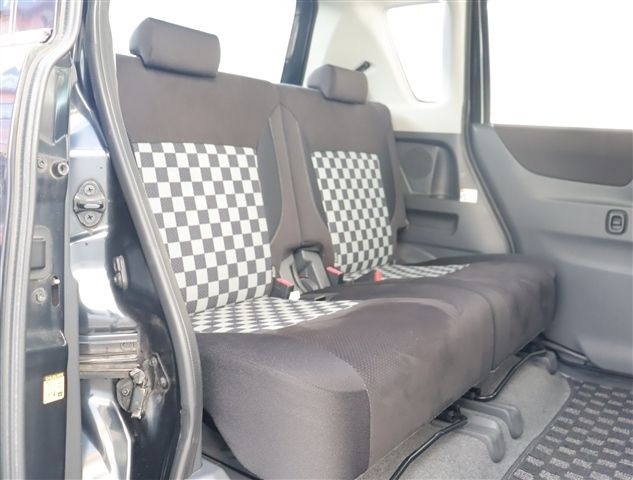 SUZUKI SOLIO 2012 Image 31